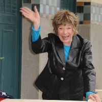Deauville 2011 : Shirley MacLaine, 77 ans, une classe et une énergie folle !