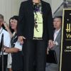 La légende du rock n'roll Buddy Holly recevait son étoile posthume sur le Walk of Fame d'Hollywood Boulevard le 7 septembre 2011, le jour où il aurait eu 75 ans, en présence notamment de sa veuve Maria Elena et de l'acteur Gary Busey, qui l'incarna dans The Buddy Holly Story.