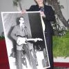 La légende du rock n'roll Buddy Holly recevait son étoile posthume sur le Walk of Fame d'Hollywood Boulevard le 7 septembre 2011, le jour où il aurait eu 75 ans, en présence notamment de sa veuve Maria Elena et de l'acteur Gary Busey, qui l'incarna dans The Buddy Holly Story.