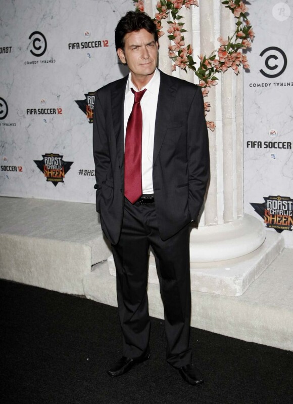 Charlie Sheen arrive à l'enregistrement de l'émission Roast, sur Comdey Central, à Los Angeles, le 10 septembre 2011.