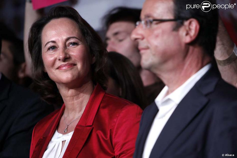 François Hollande et Ségolène Royal aux universités d&#039;été du Parti Socialiste, à La Rochelle, le 29 août 2011.