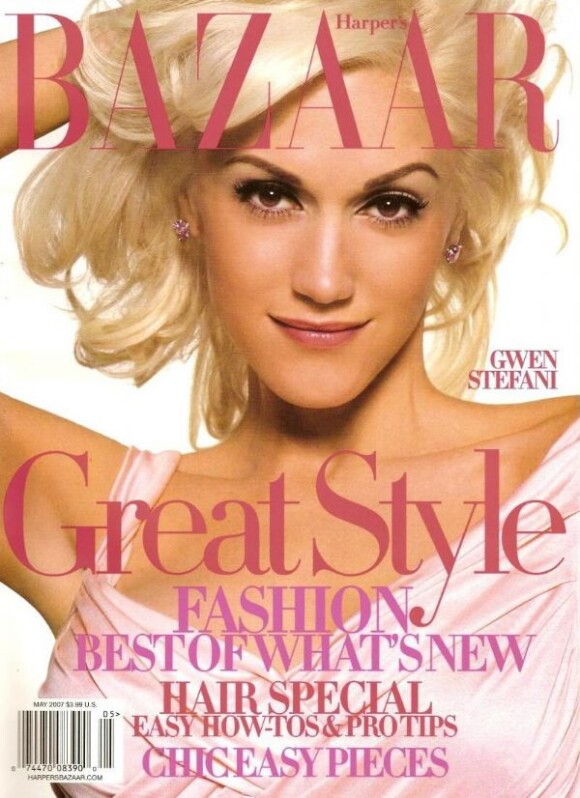 Gwen Stefani se mue en icône glamour pour le magazine Harper's Bazaar de mai 2007.
