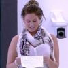 Aurélie lit son histoire à Zelko dans Secret Story 5