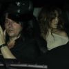 Jennifer Lopez se rend au restaurant avec des amis à Miami, le 16 septembre 2011