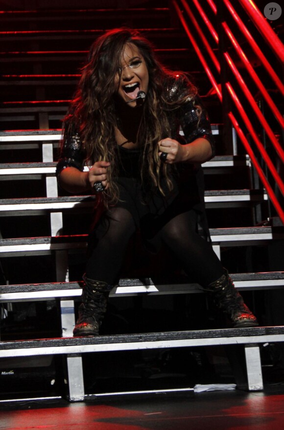 Demi Lovato se produit à New York pour présenter quelques extraits de son nouvel album, Unbroken, samedi 17 septembre 2011.