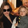 Angelina Jolie quitte l'appartement de Gwen Stefani après avoir passé l'après-midi ensemble le 26 septembre 2011