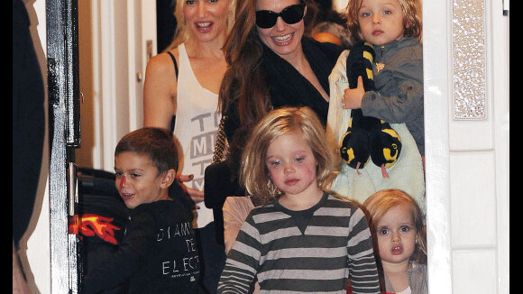 Angelina Jolie et Gwen Stefani : Séance maquillage pour leurs enfants fripons