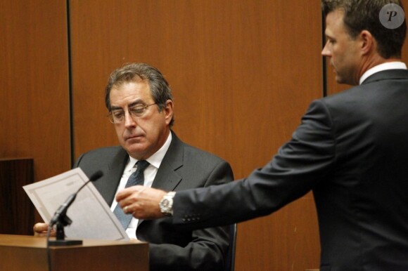 Le chorégraphe Kenny Ortega, témoin lors du procès du docteur Conrad Murray au tribunal de Los Angeles le 27 septembre 2011, accusé d'homicide involontaire sur Michael Jackson