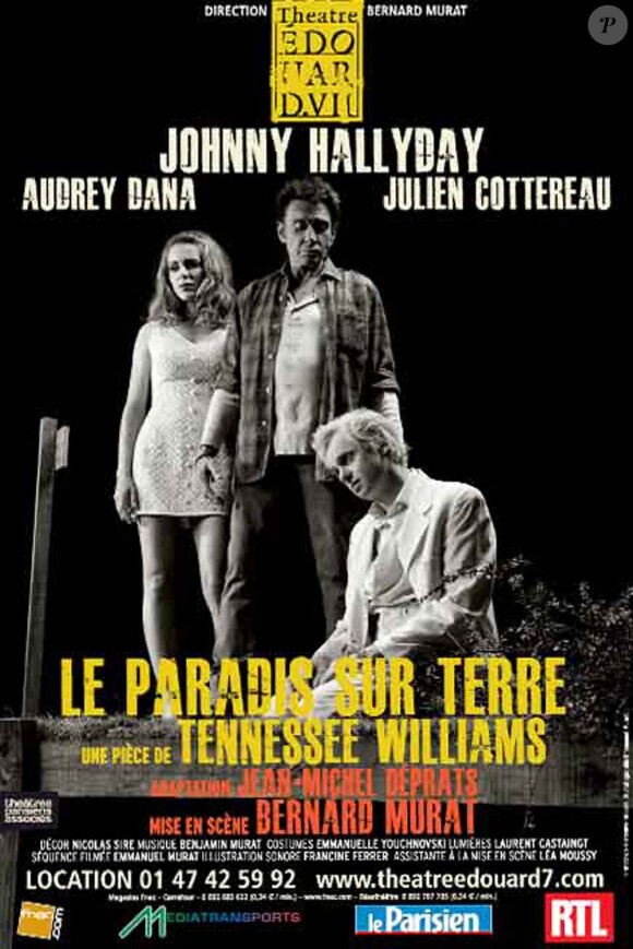 Johnny Hallyday dans Le Paradis sur Terre au Théâtre Édouard VII, à Paris.