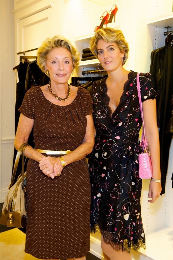 Ariane Dandois et sa fille Ondine de Rothschild lors du cocktail donné le mardi 27 septembre pour l'ouverture du nouvel espace entièrement dédié aux montres et bijoux,  au sein de la boutique Ralph Lauren.