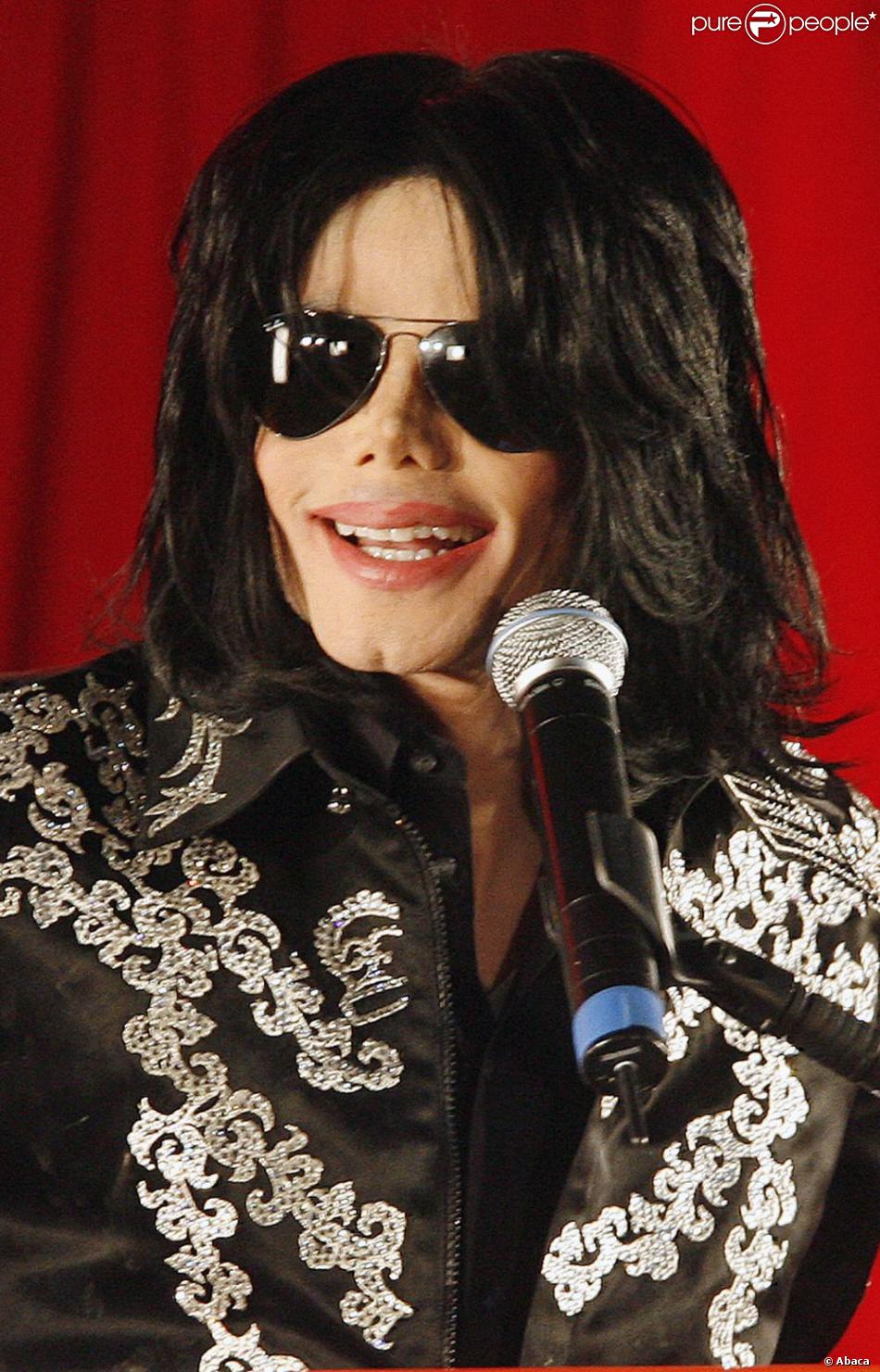 Michael Jackson en mars 2009 Purepeople