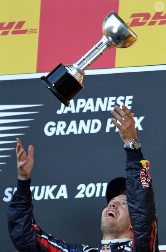 Sebastian Vettel, extrêmement ému malgré la facilité avec laquelle il domine la saison en cours, est devenu champion du monde pour la deuxième fois le 9 octobre 2011 grâce à sa 3e place lors du Grand Prix du Japon de Suzuka.
A 24 ans, 3 mois et 6 jours, Sebastian Vettel est devenu le plus jeune pilote de l'histoire de la F1 à remporter le titre de champion du monde deux saisons consécutives.