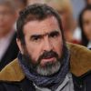 Eric Cantona lors de l'enregistrement de Vivement Dimanche diffusé le 16 octobre 2011 sur France 2
