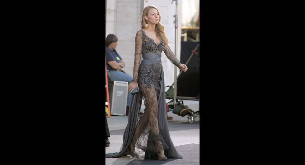 Serena Van Der Woodsen Robe