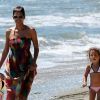 Halle Berry et sa fille Nahla à Malibu en août 2011