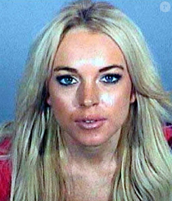 16 novembre 2007, après avoir plaidé coupable de conduite en état d'ivresse et possession de cocaïne, Lindsay Lohan effectue une court passage par la prison de Lynwood. 
