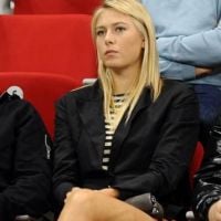 Maria Sharapova : En forme pour admirer son fiancé, moins pour se défendre