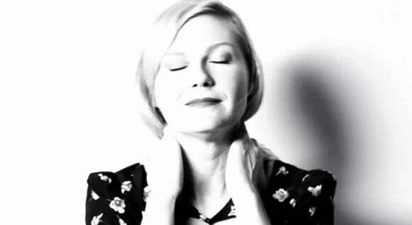 Kirsten Dunst est l'invitée lumineuse du clip minimaliste pour We all go back to where we belong, single inédit extrait de la compilation ultime de R.E.M., Part Lies, Part Heart, Part Truth, Part Garbage, 1982 – 2011, à paraître le 15 novembre 2011.