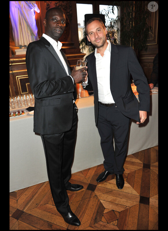 Omar Sy et Fred Testot en septembre 2011 au Gala Parker à la mairie de Paris