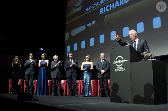Richard Gere, venu avec son épouse Carey Lowell, a reçu le Marc'Aurelio Acting Award d'honneur au VIe festival international du film de Rome, qui a connu son épilogue vendredi 4 novembre 2011.