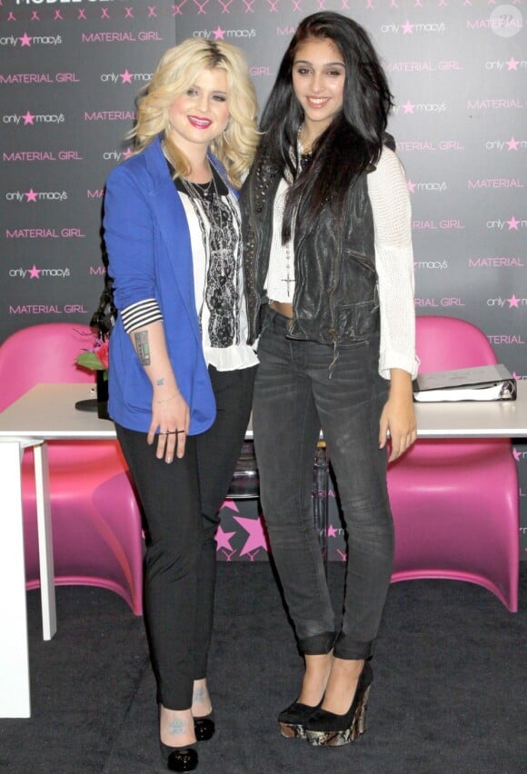 Kelly Osbourne et Lourdes en novembre 2011.