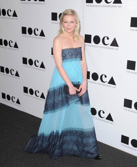 Kirsten Dunst lors du gala du MOCA, à Los Angeles, le 12 novembre 2011.