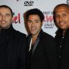 Jamel Debbouze et ses frères pour le lancement du DVD Tout sur Jamel à Paris, le 16 novembre 2011.