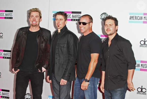 Nickelback le 20 novembre 2011 au Nokia Theatre de Los Angeles pour les American Music Awards