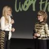 Aimee Mullins et Jane Fonda lors de la soirée L'Oréal Paris le 14/11/11