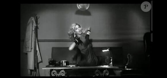 Beyoncé, sensuelle, fait un show sexy dans son clip Dance for you
