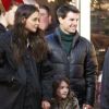Tom Cruise, Katie Holmes et leur fille Suri Cruise se rendent à la patinoire à Pittsburgh le 19 novembre 2011