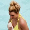 Britney Spears, à la piscine privée du Four Seasons de Buenos Aires avec ses deux enfants, Sean Preston et Jayden James, le samedi 19 novembre.