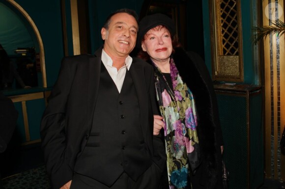 Félix Gray et Régine à la première de la comédie musicale Sheherazade aux Folies Bergère le 6 décembre 2011