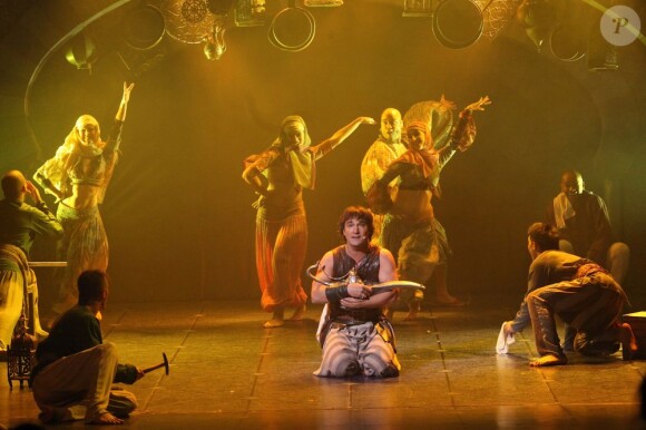 Première de la comédie musicale Sheherazade aux Folies Bergère le 6 décembre 2011