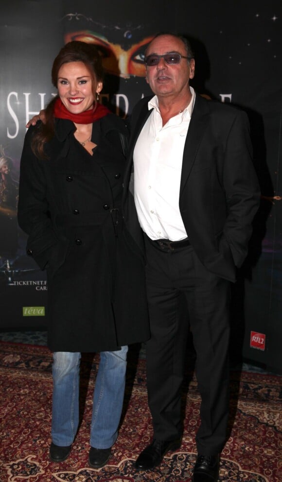 Gérard Presgurvic et sa fille Laura à la première de la comédie musicale Sheherazade aux Folies Bergère le 6 décembre 2011