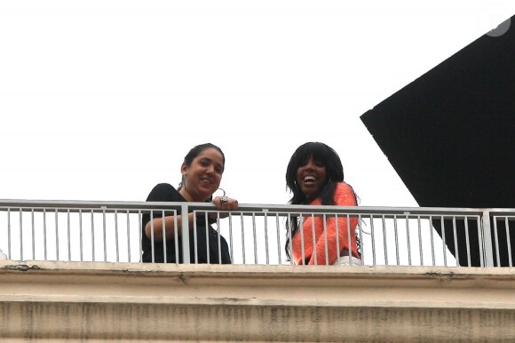 Kelly Rowland sur le tournage de son clip de Keep It Between Us, sur le toit de l'hôtel de Sers à Paris, le 23 novembre 2011