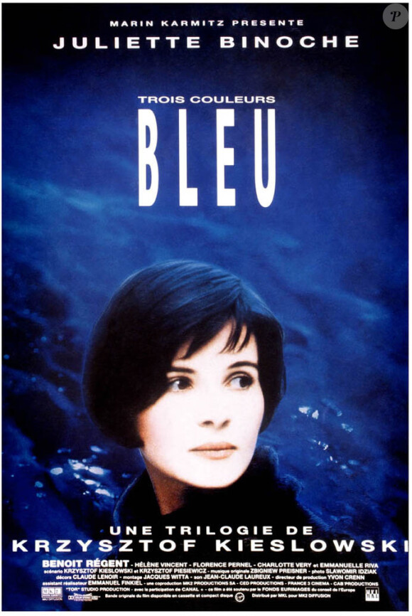 Bleu, un film scénarisé par Krzysztof Piesiewicz.