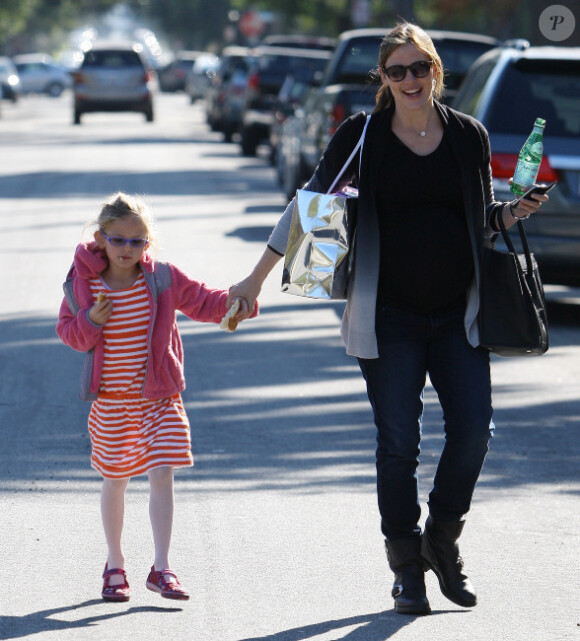 Jennifer Garner et sa petite Violet, le 10 décembre 2011 à Los Angeles