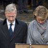 Accablés, le prince Philippe et la princesse Mathilde de Belgique étaient à Liège le 20 décembre 2011 pour commémorer les victimes de la tuerie du 13 décembre.