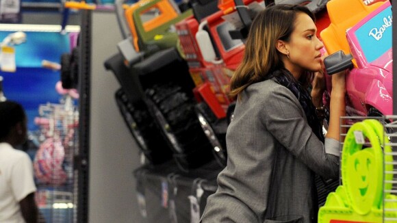 Jessica Alba : Shopping intensif, elle réserve une surprise de taille à sa fille