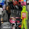 Jessica Alba a acheté une belle voiture Barbie à sa fille Honor pour la fête de Noël. Le 21 décembre 2011
