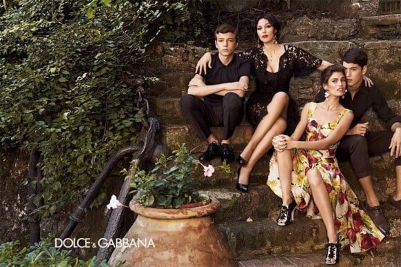 Campagne printemps/été 2012 Dolce & Gabbana avec Monica Bellucci et Bianca Balti