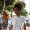 Belle esseulée, Rihanna en mini short de foot à Miami le 31 décembre 2011