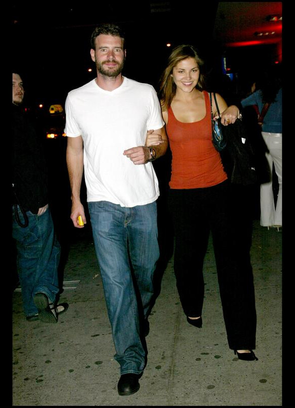 Scott Foley et sa femme Marika Dominczyk le 15 mai 2005 à New York