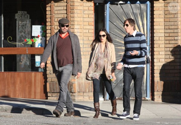 Billy Zane se promène avec sa compagne Jasmina, enceinte, en janvier 2011 à Los Angeles