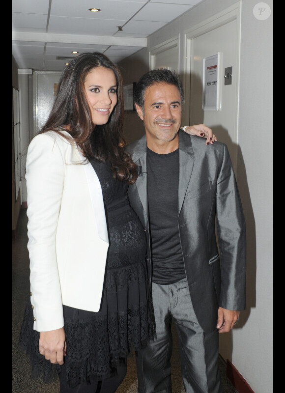 La jolie Elisa Tovati et José Garcia en coulisses de Vivement Dimanche spécial La vérité si je mens ! 3, diffusé le 15 janvier 2012