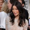 Jessica Biel, superbe lors des Golden Globes dimanche 15 janvier à Los Angeles. La comédienne ne portait pas de bague de fiançailles...