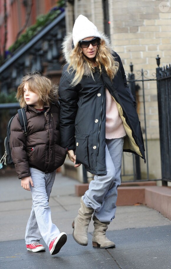 Sarah Jessica Parker et son fils James Wilkie à New York, le 17 janvier 2012.