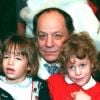 Charles Dumont et ses deux filles en novembre 1994