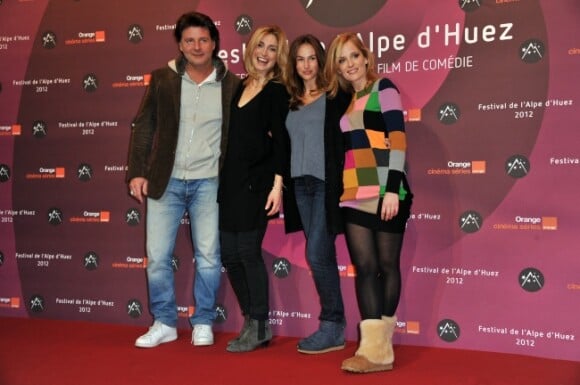 Philippe Lellouche, Julie Gayet, Vanessa Demouy et Julie Bernard lors de la projection du film La Clinique de l'amour du festival de l'Alpe d'Huez le 18 janvier 2012